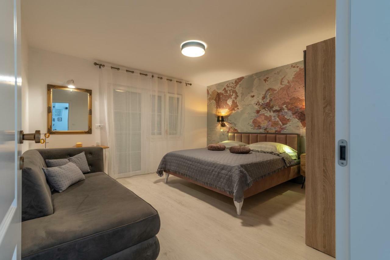 Apartment Aron Trogir Exterior photo